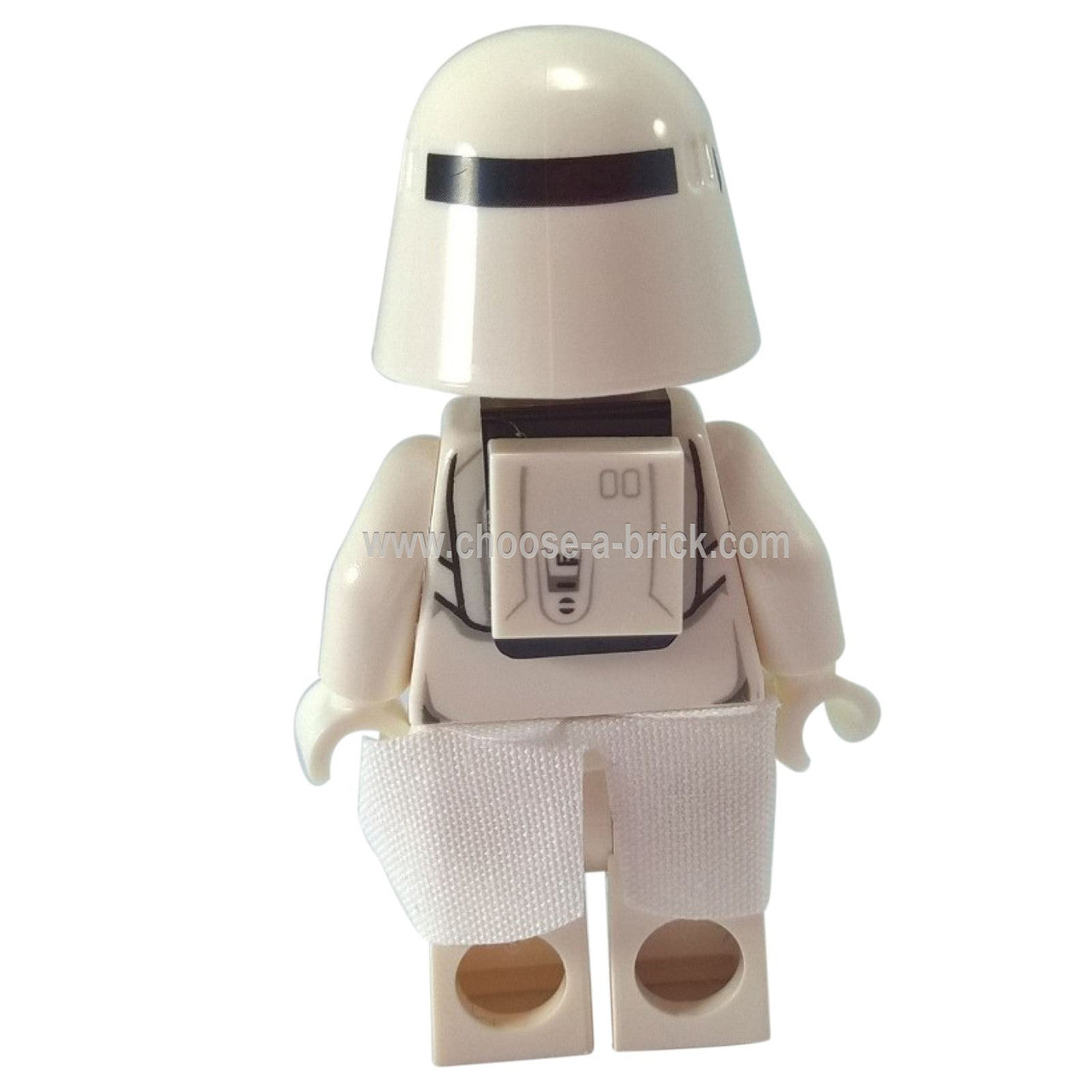 first-order-snowtrooper-with-kama