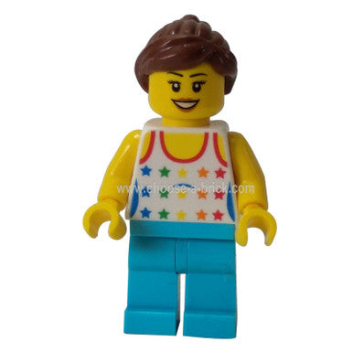 1 LEGO Minifigura, Camiseta con patrón de estrellas arcoíris femeninas, piernas azul medio, cabello castaño rojizo en cola de caballo 