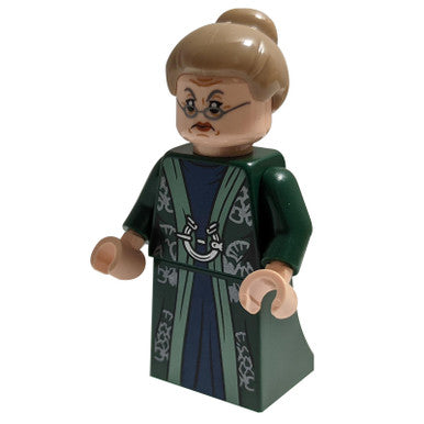 Professor Minerva McGonagall, dunkelgrünes Gewand, dunkelbraunes Haar 